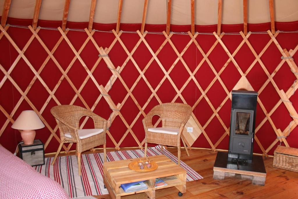 Yourtes En Terrasse Bonneval  Exterior foto